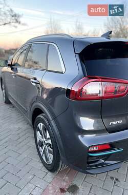 Позашляховик / Кросовер Kia Niro 2019 в 