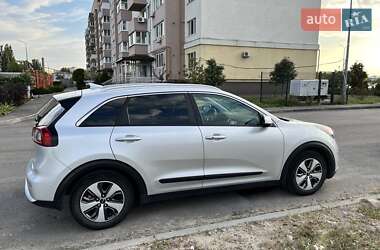 Внедорожник / Кроссовер Kia Niro 2017 в Днепре