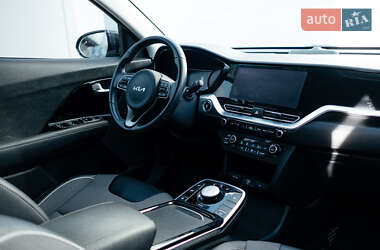 Позашляховик / Кросовер Kia Niro 2022 в 