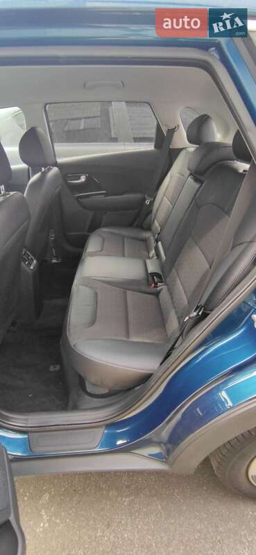 Внедорожник / Кроссовер Kia Niro 2017 в Киеве фото 20 Внедорожник / Кроссовер Kia Niro 2017 в Киеве