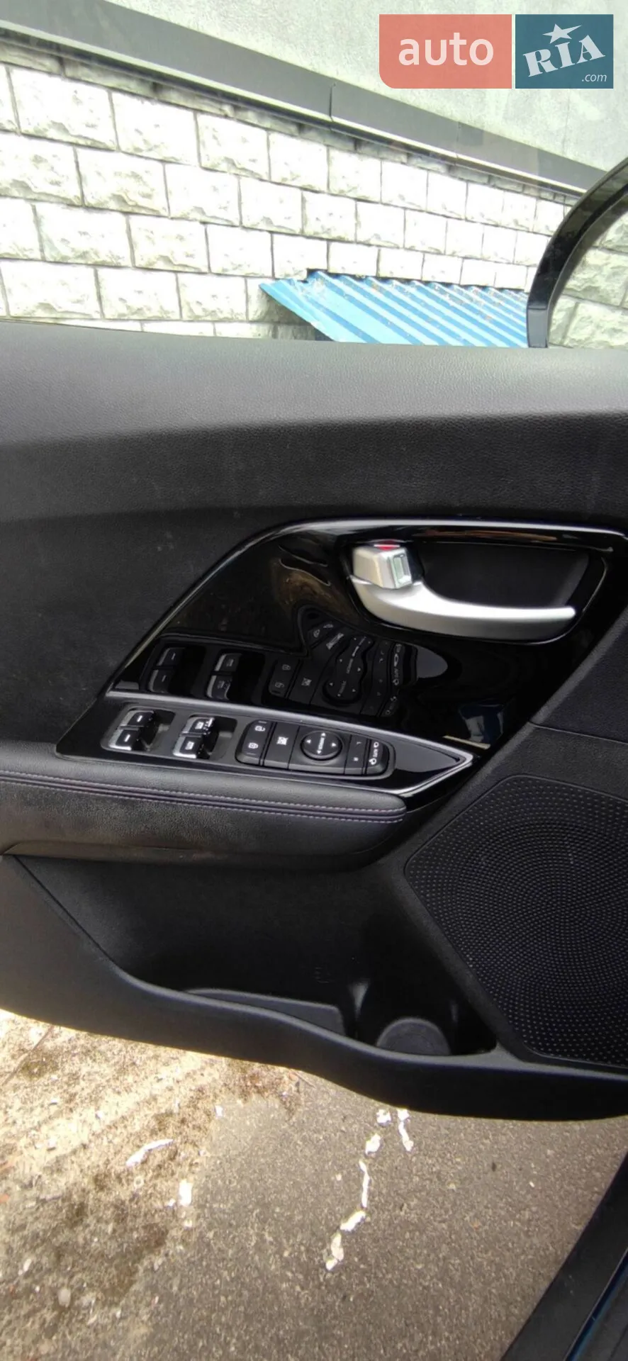 2017 Kia Niro - мініатюра 16