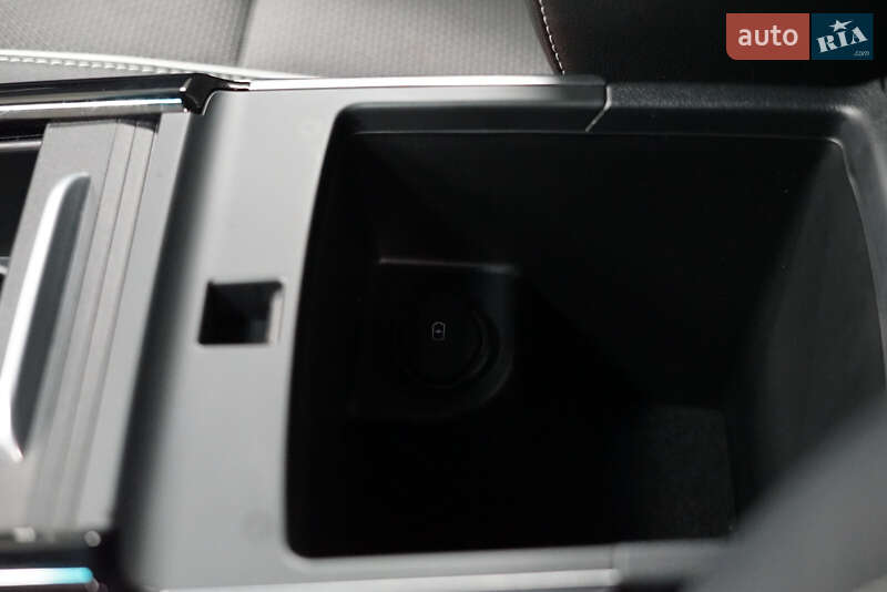 Позашляховик / Кросовер Kia Niro 2021 в Києві фото 30 Позашляховик / Кросовер Kia Niro 2021 в Києві