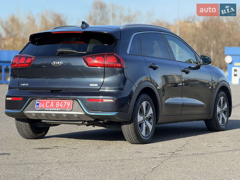 Внедорожник / Кроссовер Kia Niro 2018 в Киеве