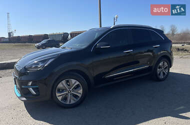 Внедорожник / Кроссовер Kia Niro 2018 в 