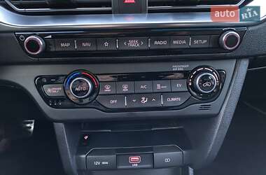 Внедорожник / Кроссовер Kia Niro 2021 в 