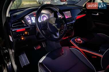 Внедорожник / Кроссовер Kia Niro 2021 в 