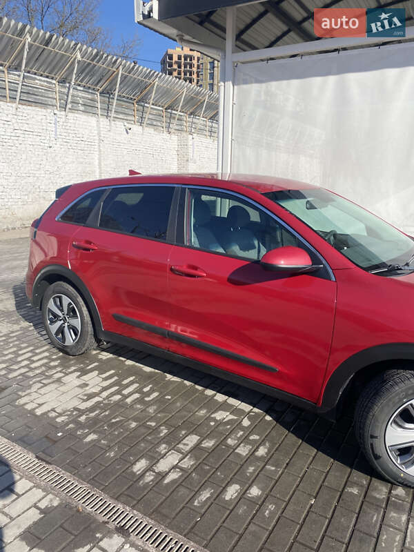 Позашляховик / Кросовер Kia Niro 2017 в Вінниці