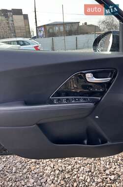 Внедорожник / Кроссовер Kia Niro 2019 в 