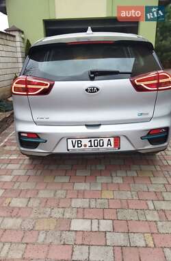 Внедорожник / Кроссовер Kia Niro 2021 в 