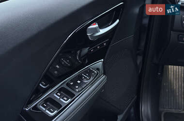 Внедорожник / Кроссовер Kia Niro 2019 в 