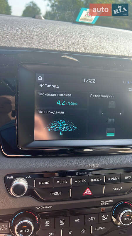 Внедорожник / Кроссовер Kia Niro 2017 в Черновцах фото 2 Внедорожник / Кроссовер Kia Niro 2017 в Черновцах