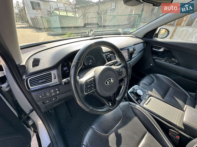 Внедорожник / Кроссовер Kia Niro 2018 в Одессе