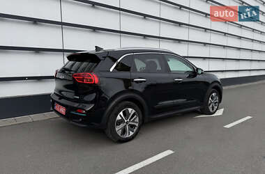 Внедорожник / Кроссовер Kia Niro 2021 в 