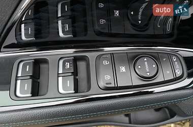 Позашляховик / Кросовер Kia Niro 2020 в 