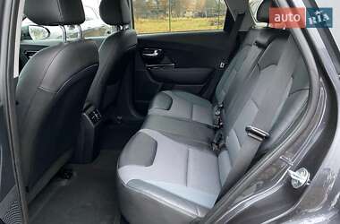 Позашляховик / Кросовер Kia Niro 2020 в 