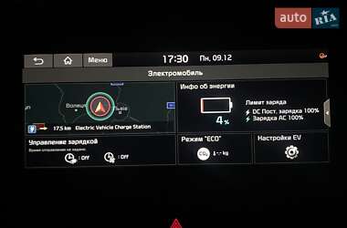 Позашляховик / Кросовер Kia Niro 2020 в 
