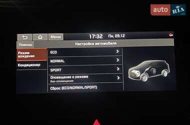 Позашляховик / Кросовер Kia Niro 2020 в 