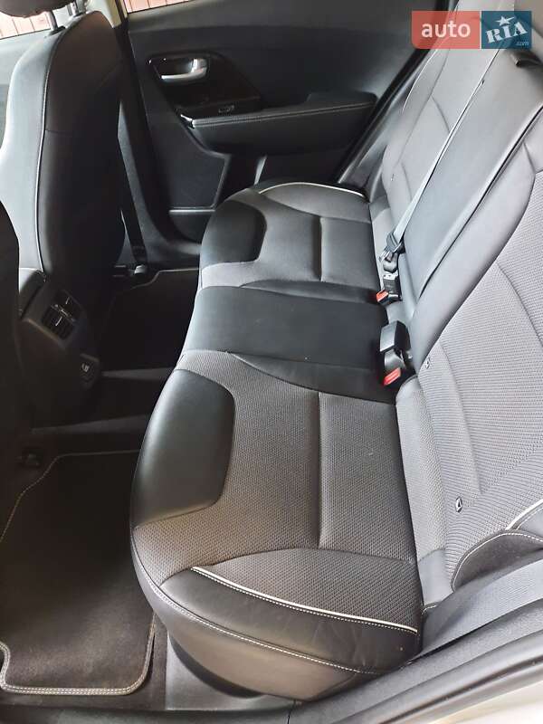 Внедорожник / Кроссовер Kia Niro 2021 в Черкассах фото 13 Внедорожник / Кроссовер Kia Niro 2021 в Черкассах