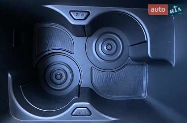 Внедорожник / Кроссовер Kia Niro 2020 в 