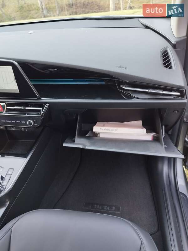 Позашляховик / Кросовер Kia Niro 2023 в Долині