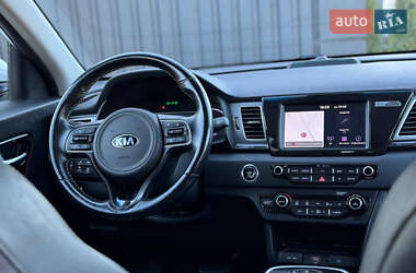 Позашляховик / Кросовер Kia Niro 2019 в 