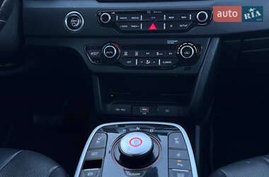 Позашляховик / Кросовер Kia Niro 2019 в 
