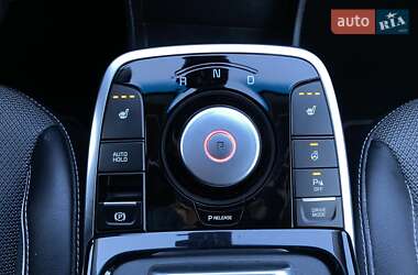 Внедорожник / Кроссовер Kia Niro 2021 в 