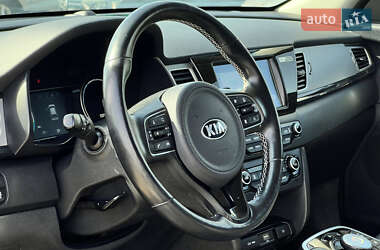 Позашляховик / Кросовер Kia Niro 2019 в 