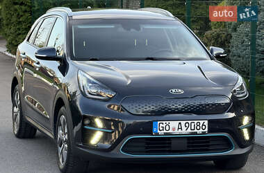 Внедорожник / Кроссовер Kia Niro 2021 в 