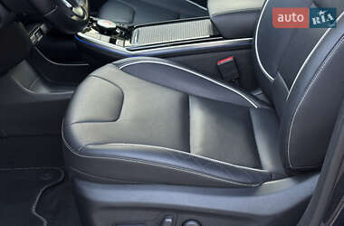Внедорожник / Кроссовер Kia Niro 2021 в 