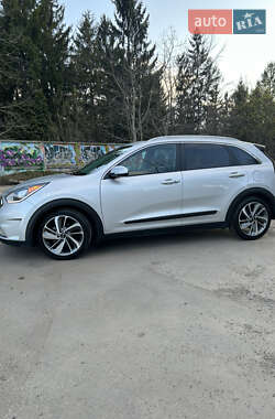 Внедорожник / Кроссовер Kia Niro 2017 в 