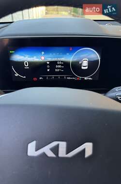 Позашляховик / Кросовер Kia Niro 2023 в 