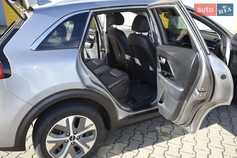 Внедорожник / Кроссовер Kia Niro 2022 в Ровно