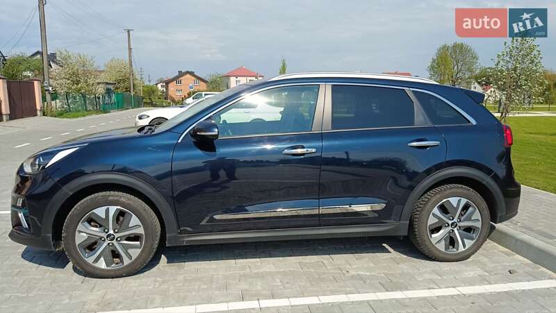 Позашляховик / Кросовер Kia Niro 2020 в Львові