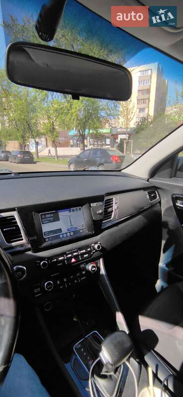 Внедорожник / Кроссовер Kia Niro 2017 в Киеве фото 11 Внедорожник / Кроссовер Kia Niro 2017 в Киеве