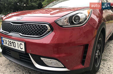 Внедорожник / Кроссовер Kia Niro 2017 в 