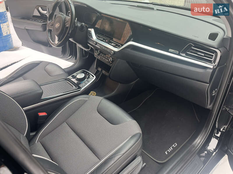 Внедорожник / Кроссовер Kia Niro 2020 в Первомайске
