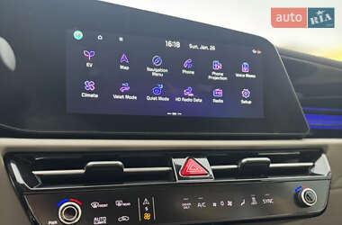 Внедорожник / Кроссовер Kia Niro 2023 в 