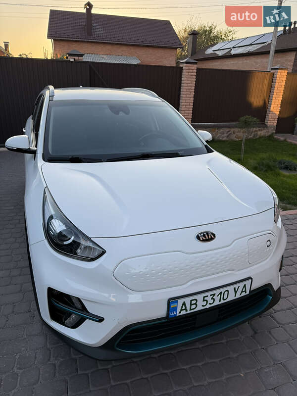 Позашляховик / Кросовер Kia Niro 2019 в 