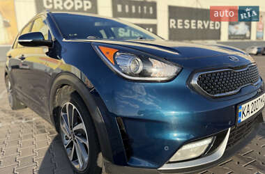 Внедорожник / Кроссовер Kia Niro 2017 в 