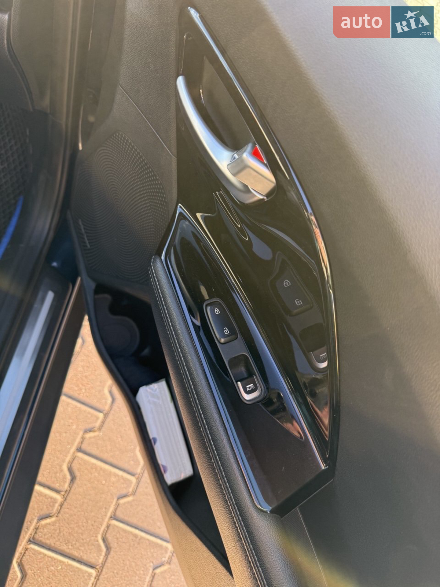 2017 Kia Niro - мініатюра 38