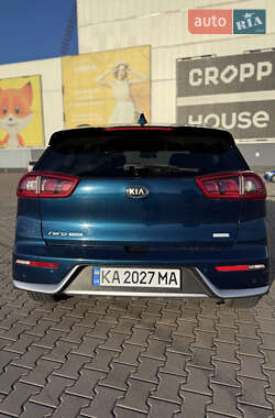 Внедорожник / Кроссовер Kia Niro 2017 в 