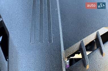Позашляховик / Кросовер Kia Niro 2021 в 
