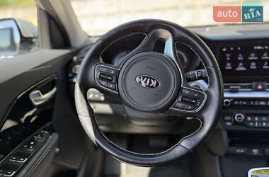 Позашляховик / Кросовер Kia Niro 2021 в 