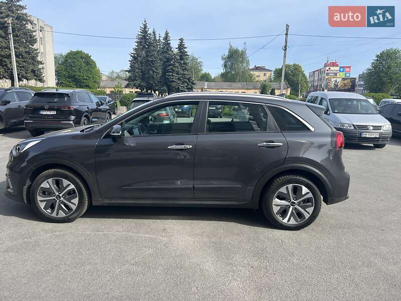 Внедорожник / Кроссовер Kia Niro 2020 в Житомире