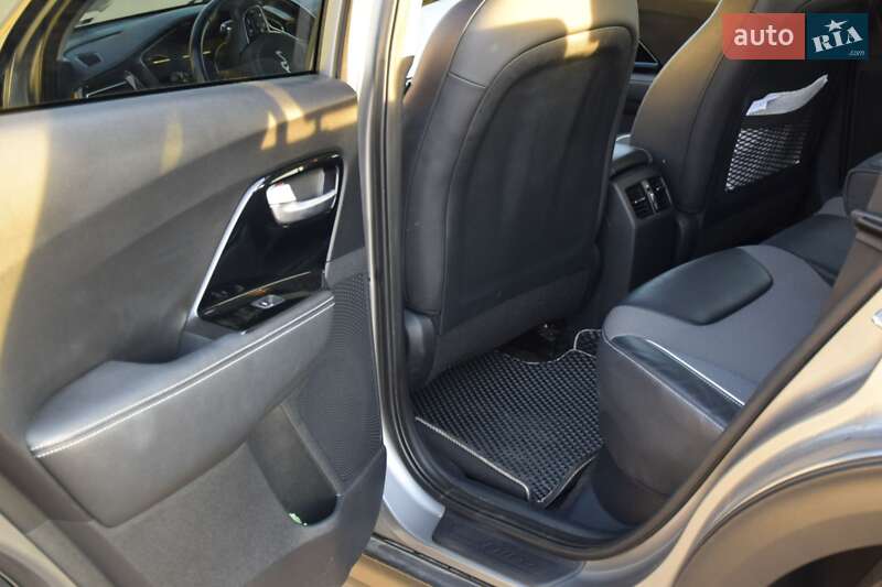 Внедорожник / Кроссовер Kia Niro 2022 в Ровно