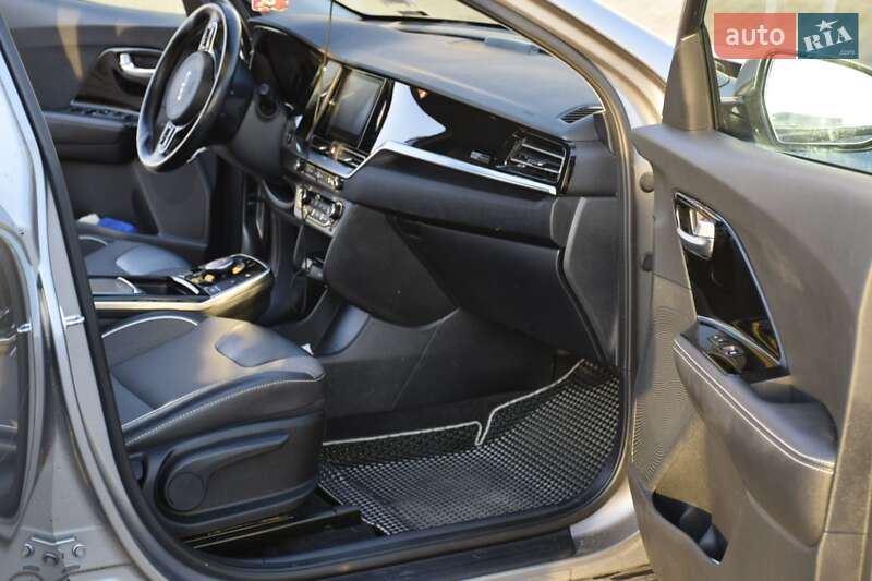 Внедорожник / Кроссовер Kia Niro 2022 в Ровно