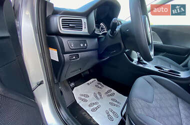Внедорожник / Кроссовер Kia Niro 2018 в 