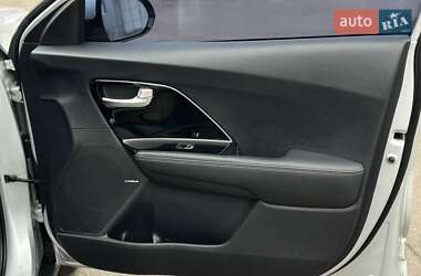 Позашляховик / Кросовер Kia Niro 2019 в 