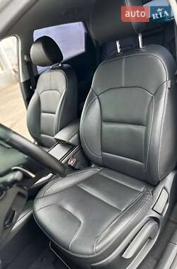 Позашляховик / Кросовер Kia Niro 2019 в 